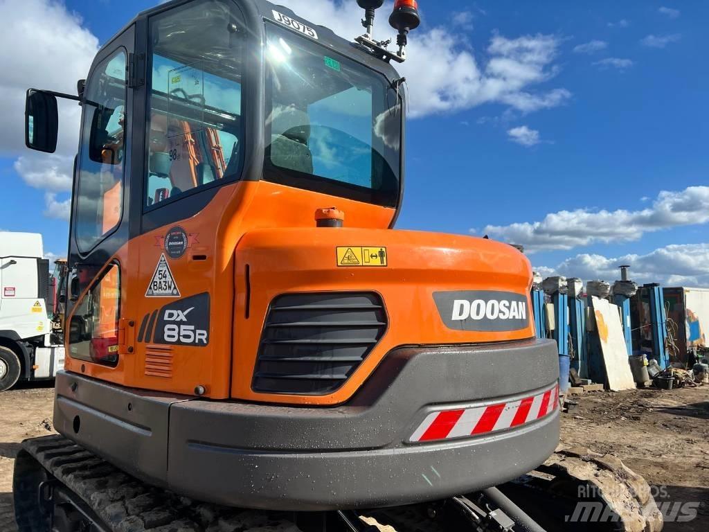 Doosan DX 85 R Midikaivukoneet 7t - 12t