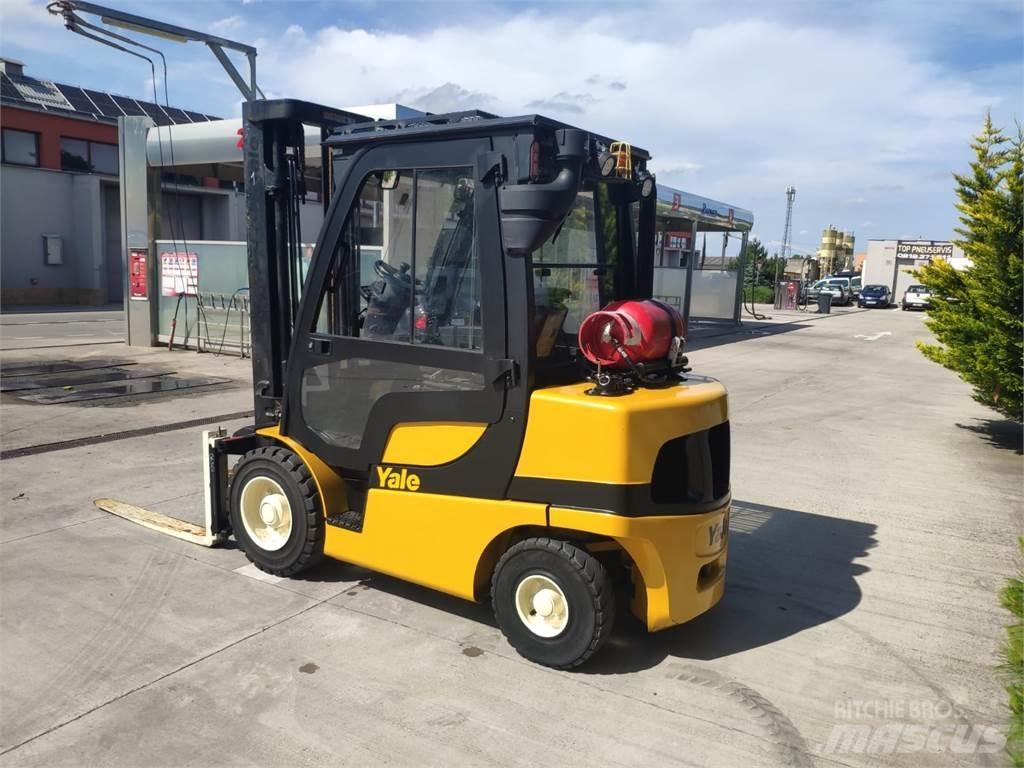 Yale GLP30VX Nestekaasutrukit