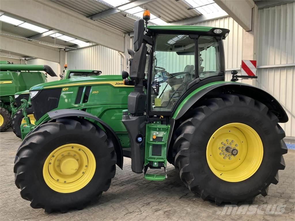 John Deere 6R 250 Traktorit