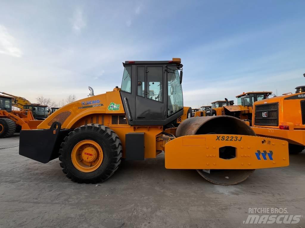 XCMG XS 223 J Yksivalssijyrät