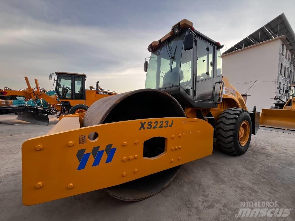 XCMG XS 223 J Yksivalssijyrät