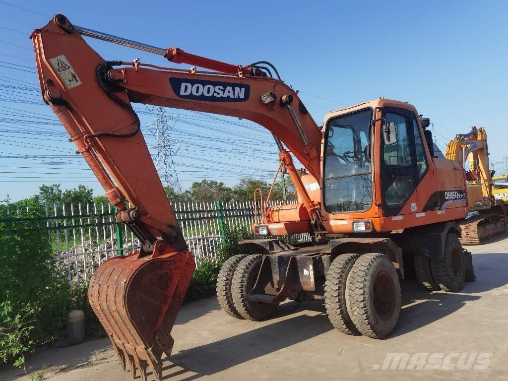 Doosan DH150W-7 Pyöräkaivukoneet