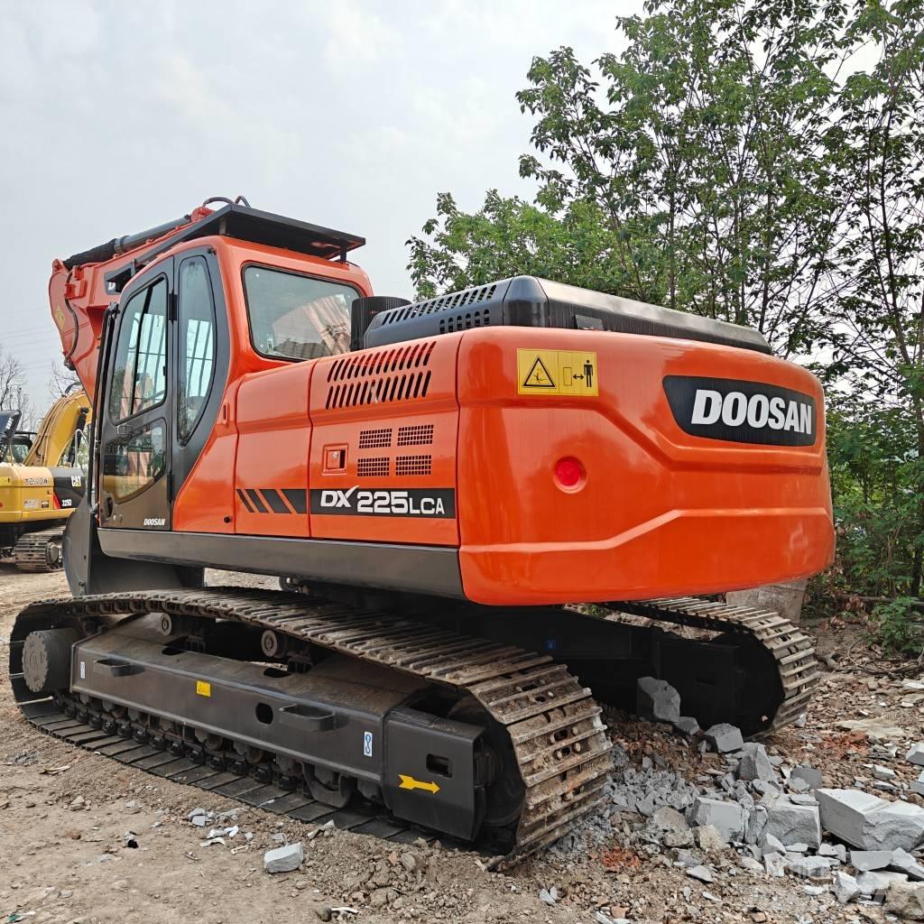 Doosan DX225-9C Telakaivukoneet