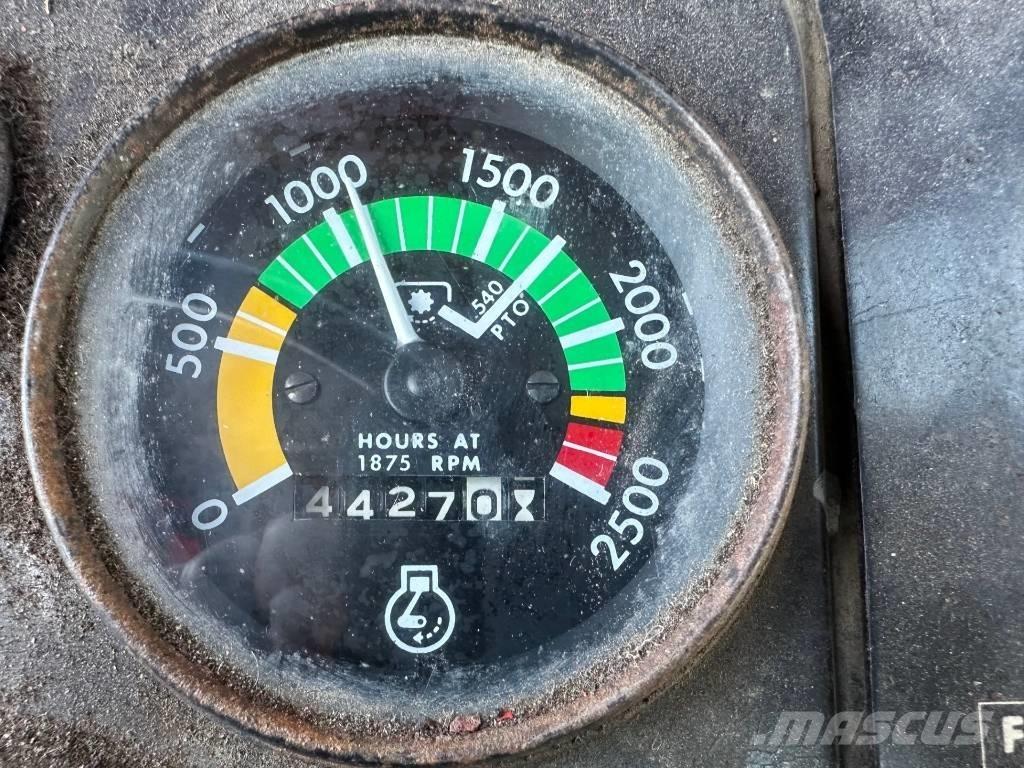 Massey Ferguson 265 Traktorit