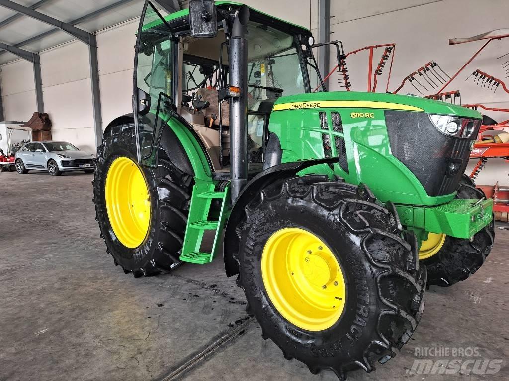 John Deere 6110 RC Traktorit