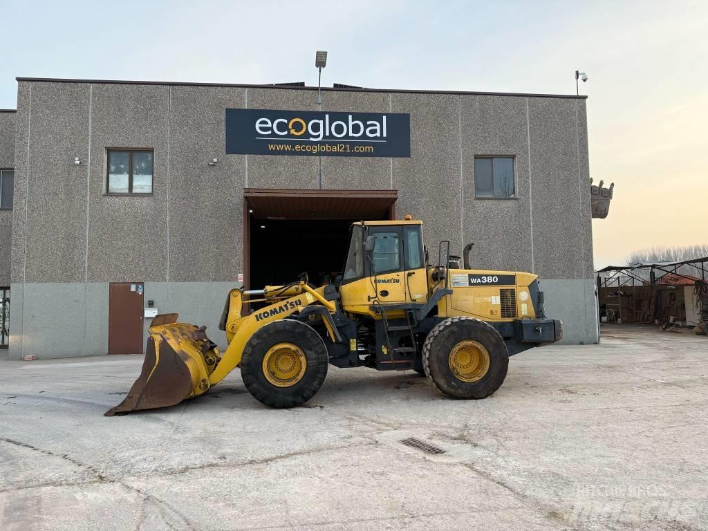 Komatsu WA 380-5H Pyöräkuormaajat
