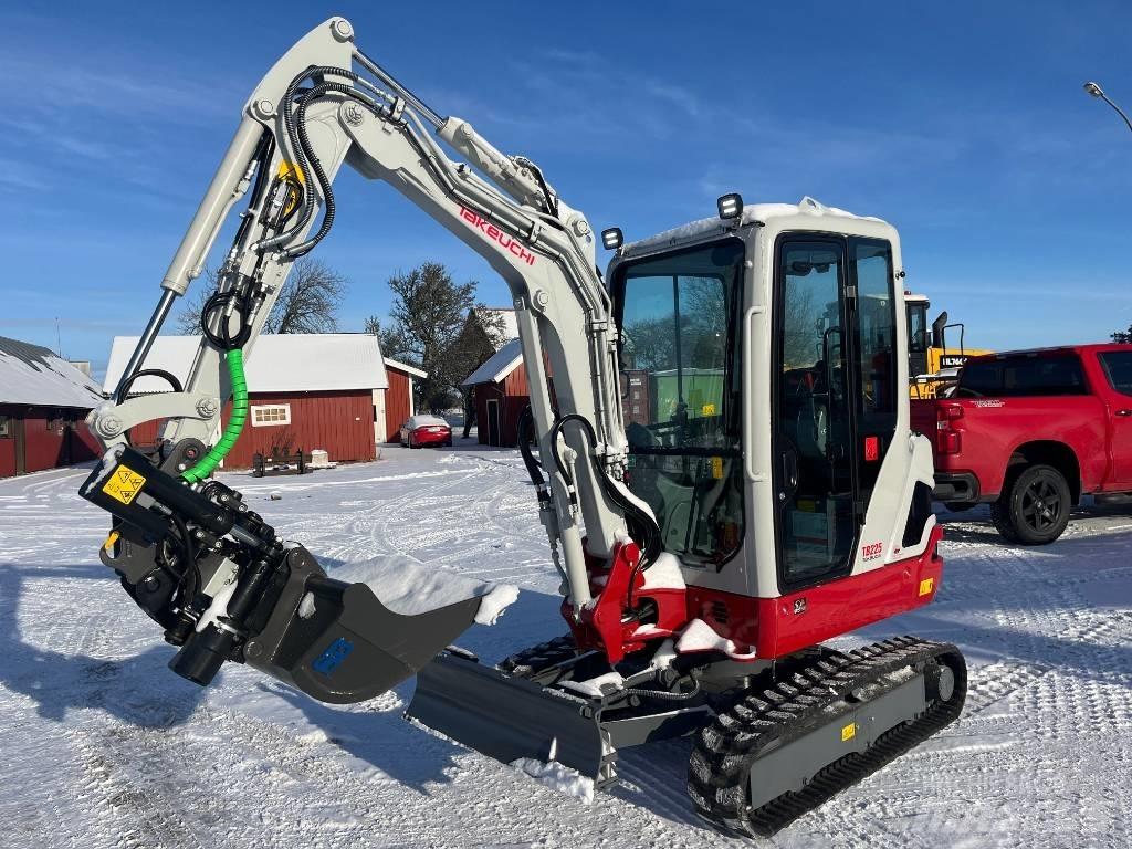 Takeuchi TB225 Minikaivukoneet < 7t