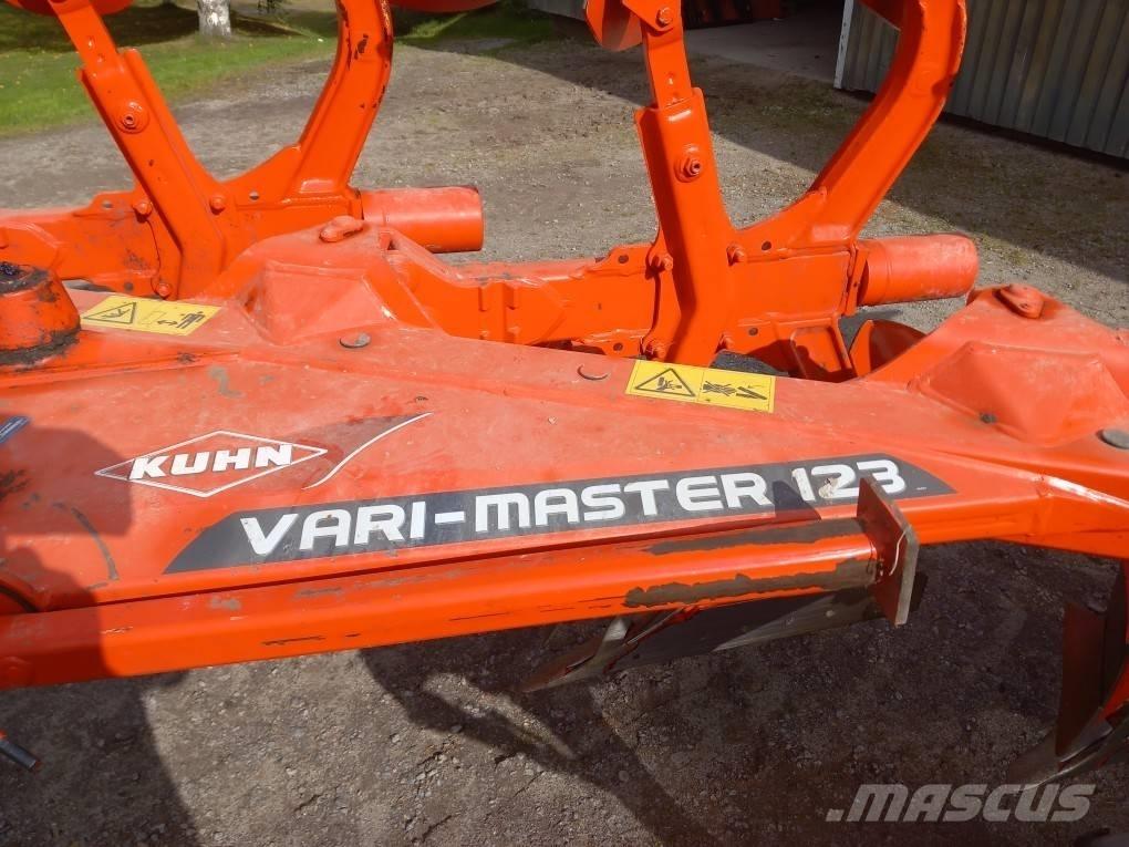 Kuhn Vari-Master 123 Paluuaurat