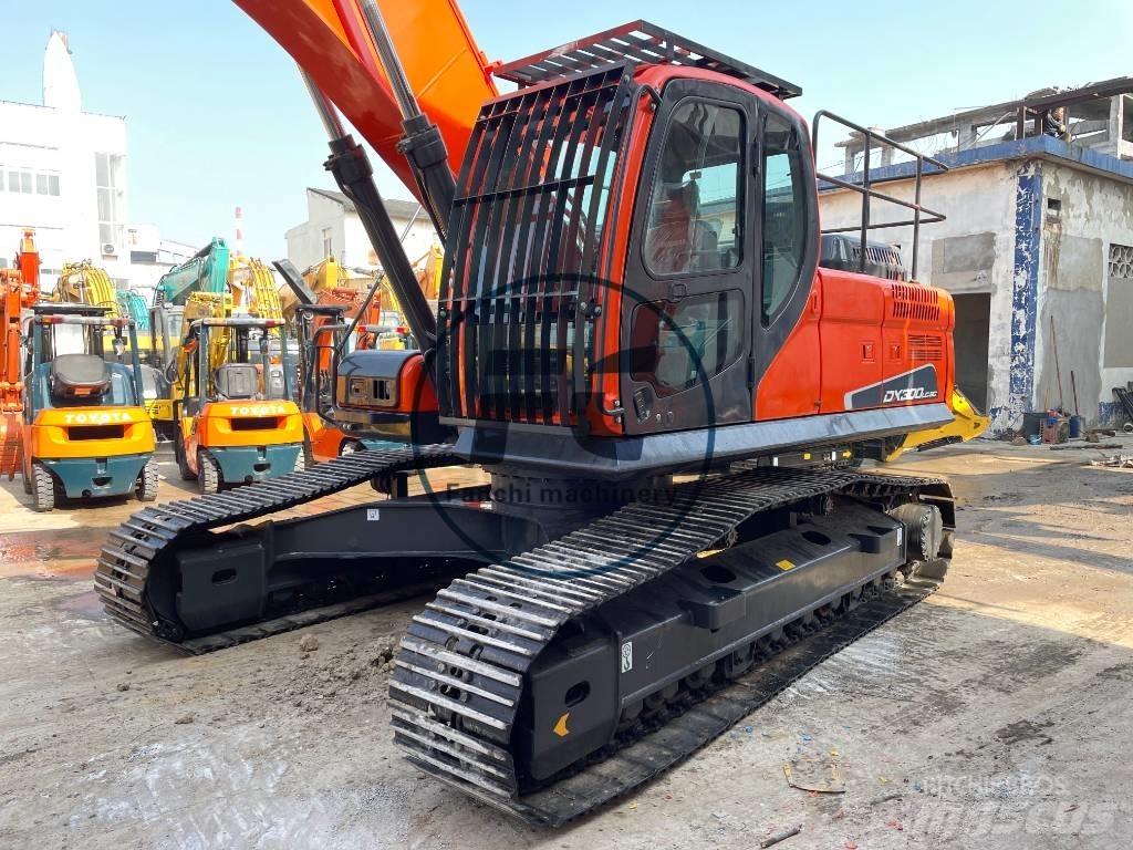 Doosan DX 300 Telakaivukoneet