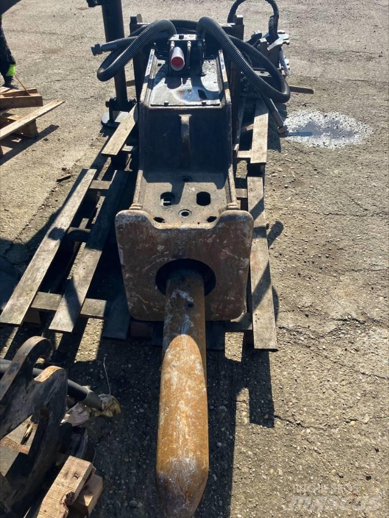CAT H 120 Iskuvasarat