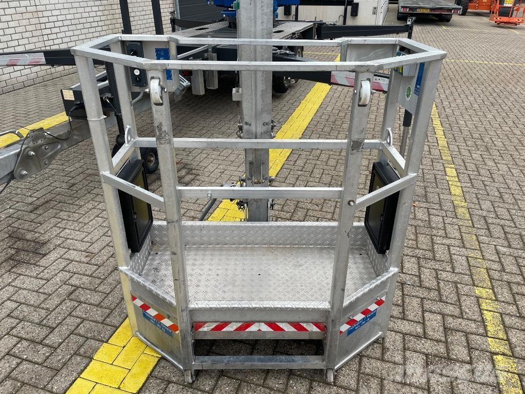 Böcker AHK 30/1600 Mobiilinosturit