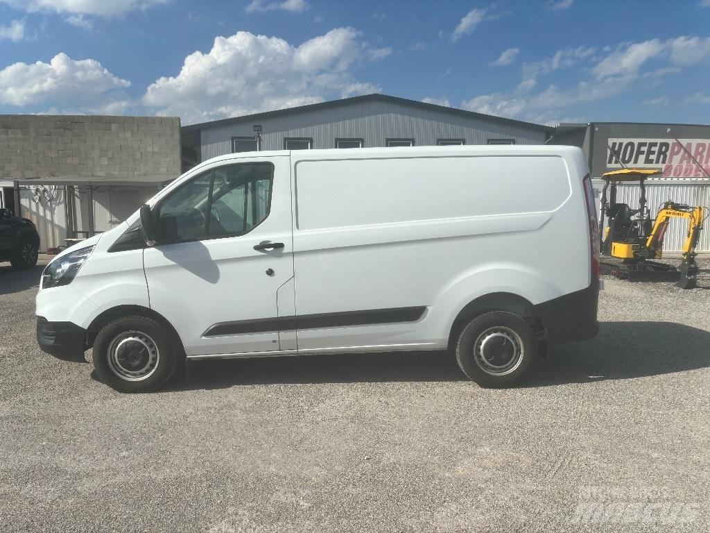 Ford Transit Jakeluautot