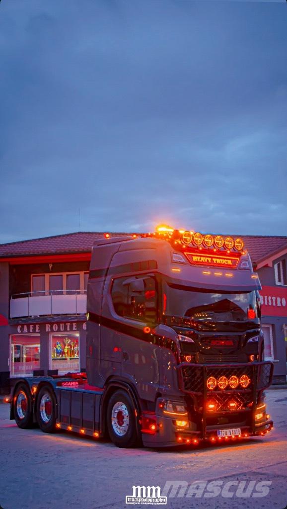 Scania S 770 Vetopöytäautot