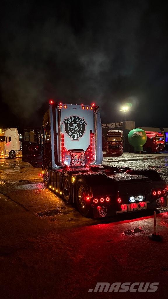 Scania S 770 Vetopöytäautot