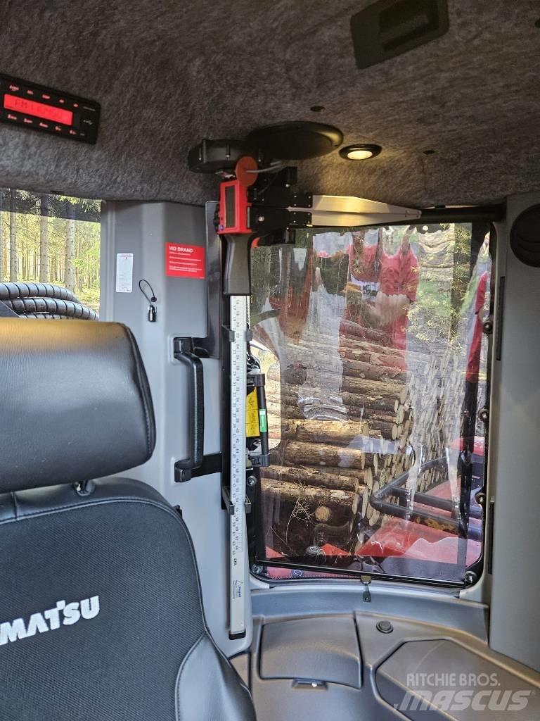 Komatsu 951 Harvesterit