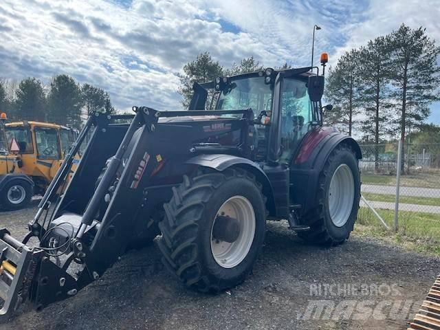 Valtra T174 Traktorit