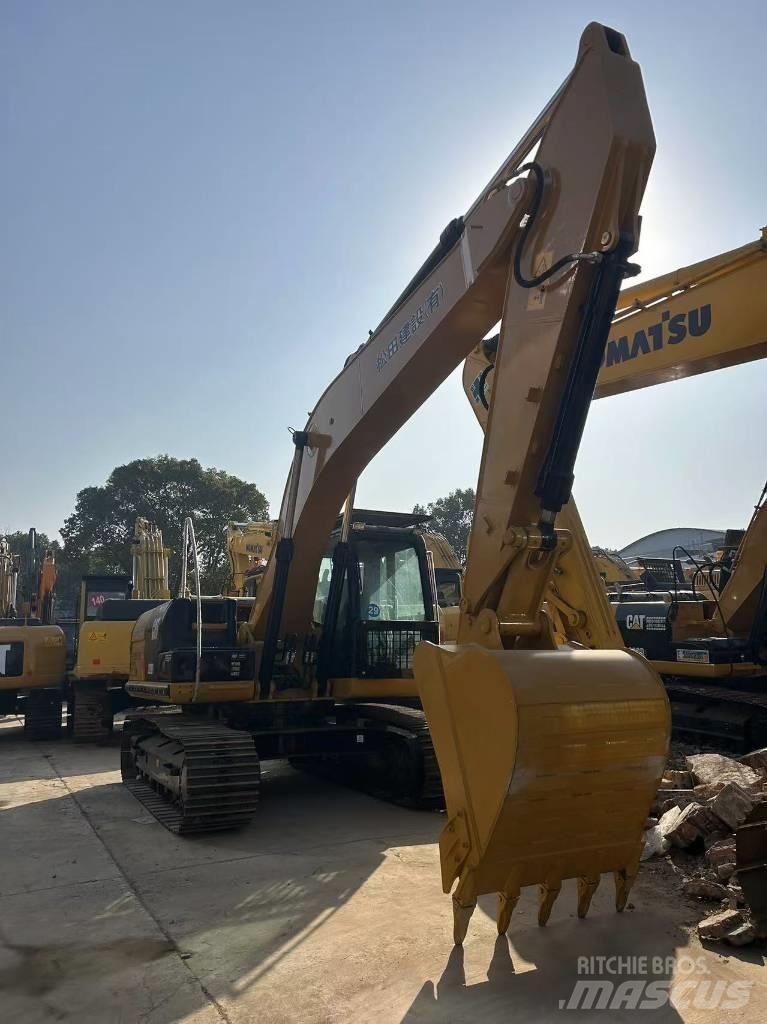 CAT 320D2 Telakaivukoneet