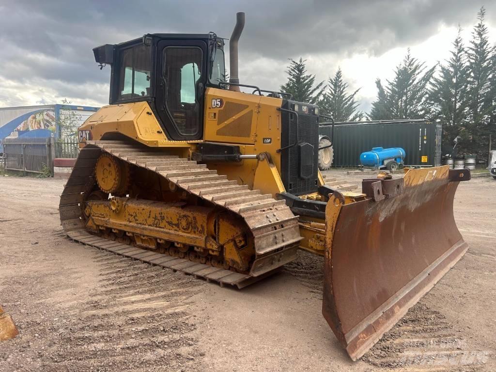 CAT D 5 LGP Telaketjupuskutraktorit