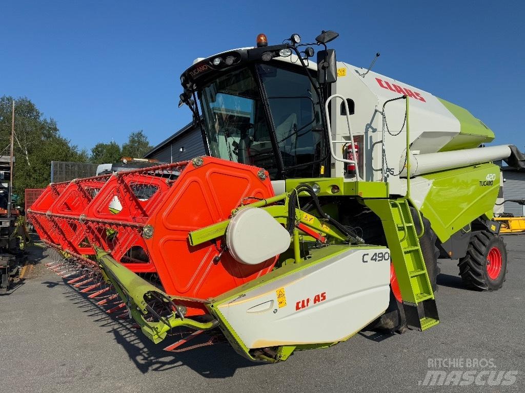 CLAAS Tucano 420 Leikkuupuimurit