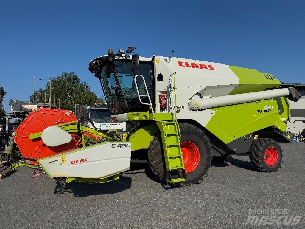 CLAAS Tucano 420 Leikkuupuimurit