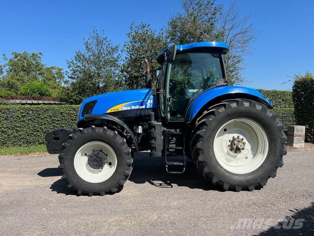 New Holland T 7040 Traktorit