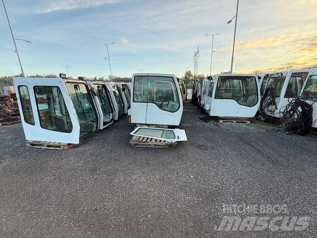Liebherr USED CAB Ohjaamo ja sisusta