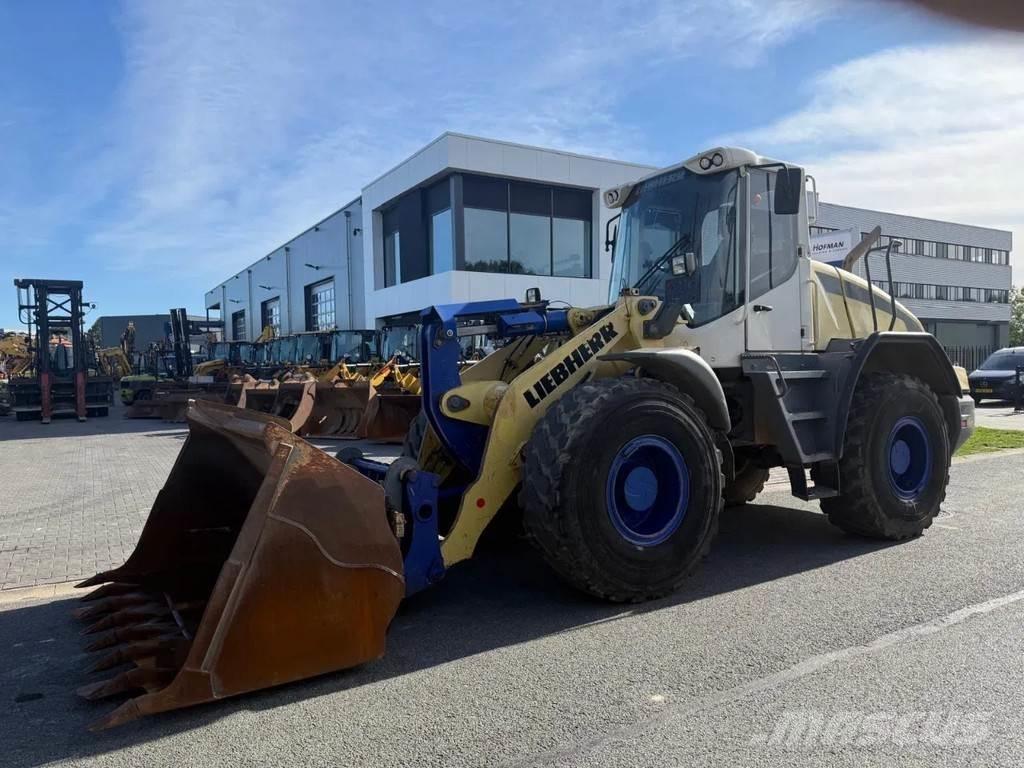 Liebherr L538 Pyöräkuormaajat
