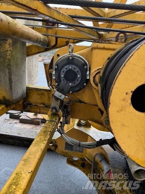 Liebherr 35 K Itsensä kokoavat nosturit