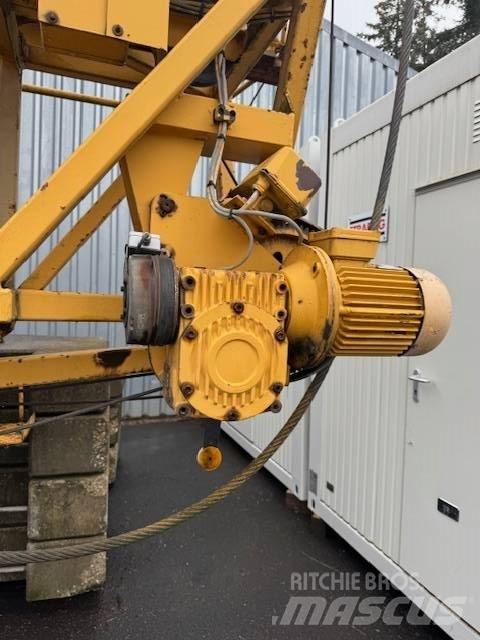 Liebherr 35 K Itsensä kokoavat nosturit