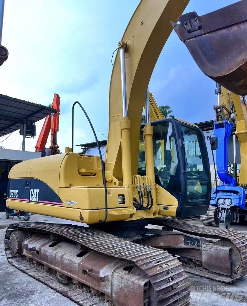 CAT 320 C Telakaivukoneet