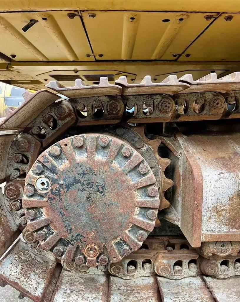 CAT 320 C Telakaivukoneet