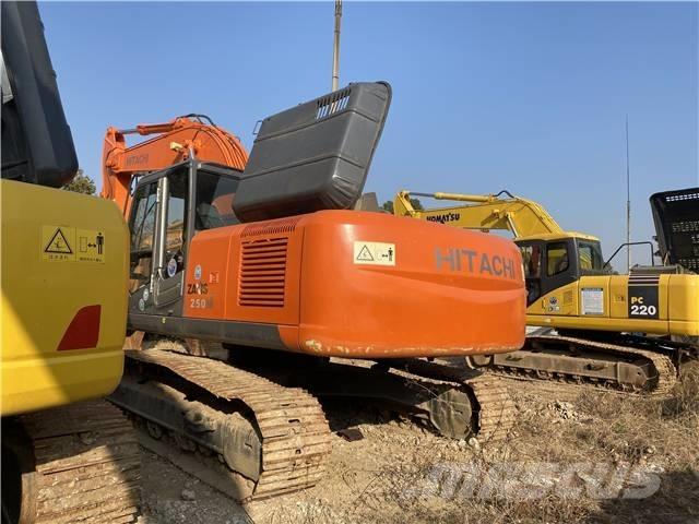 Hitachi ZX250 Telakaivukoneet