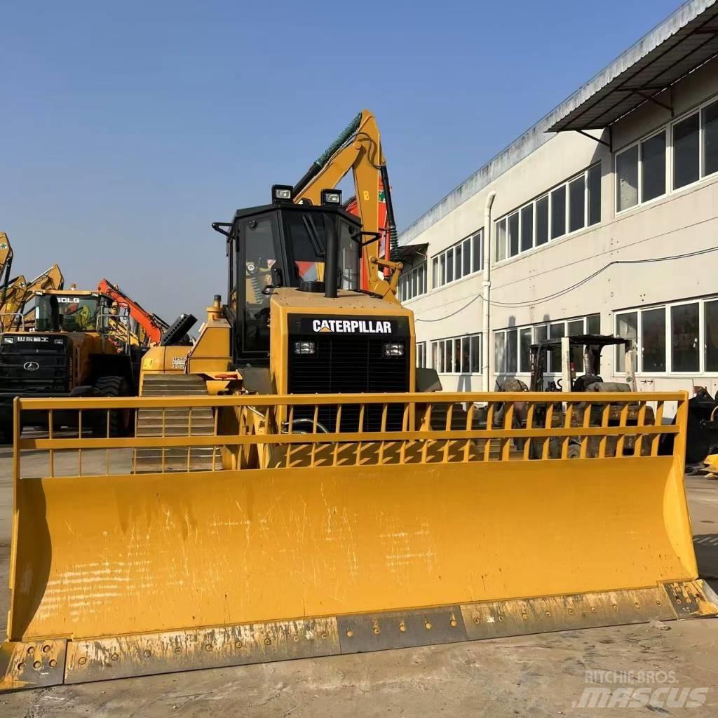 CAT D 8 R Telaketjupuskutraktorit