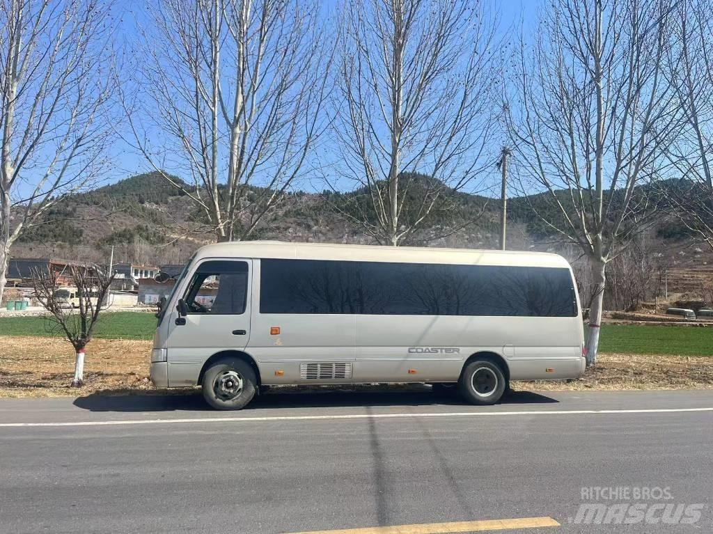 Toyota Coaster Bus Minibussit