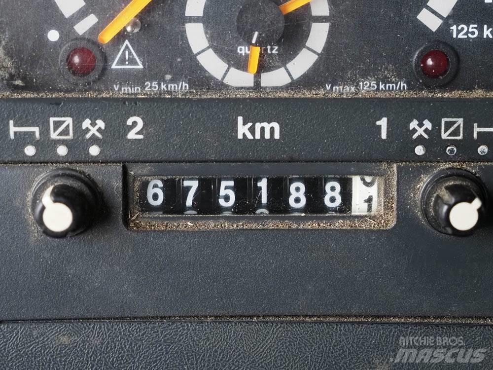 Scania 94 D 260 Umpikorikuorma-autot