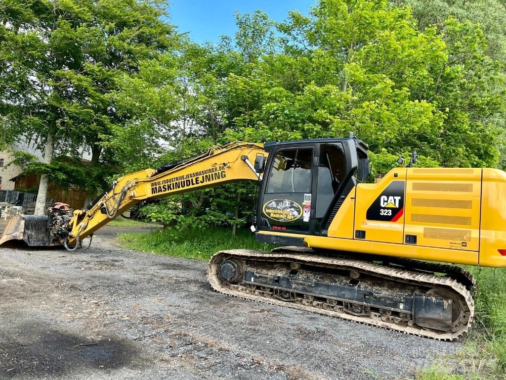 CAT 323 NG - nextgen Telakaivukoneet
