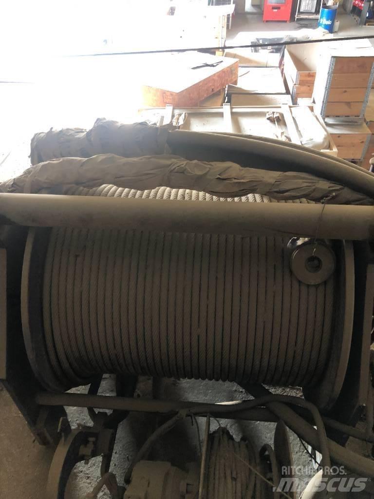 Liebherr LR1160 Mastot