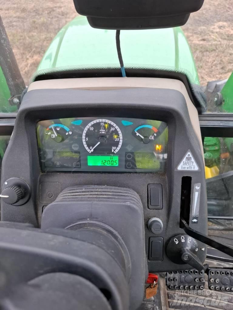 John Deere 5075 E Traktorit