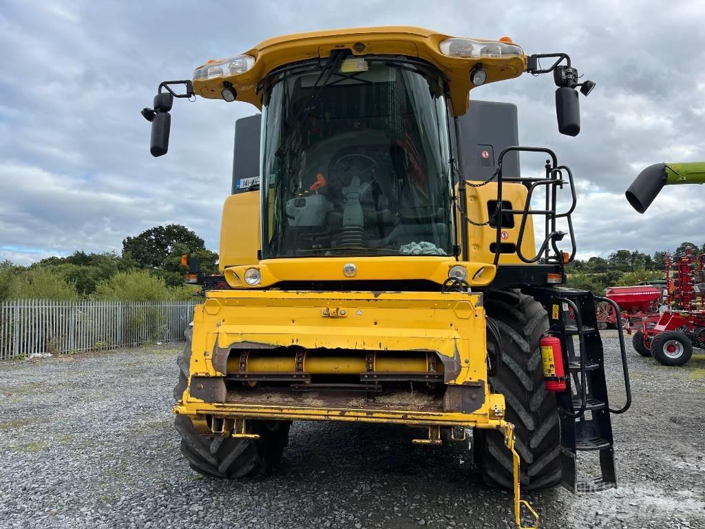 New Holland CX 8070 Leikkuupuimurit