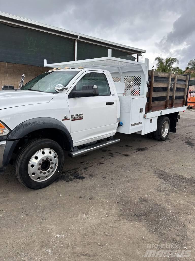 Dodge Ram 5500 Tienhoitoautot