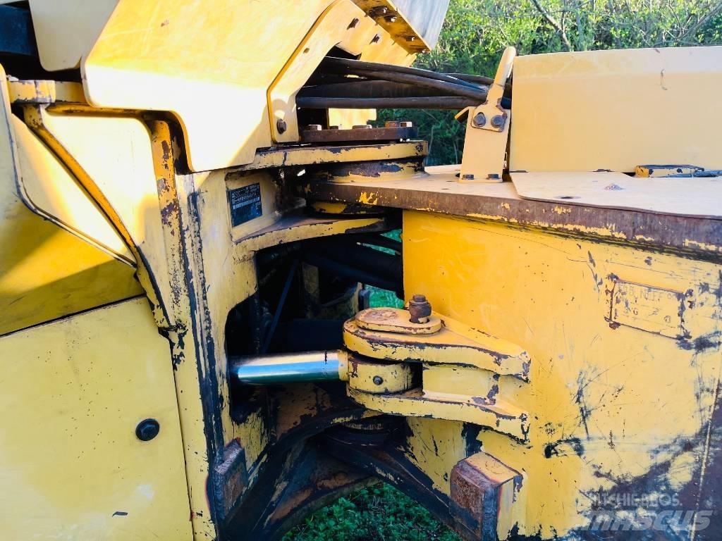 CAT 545 C Juontokoneet