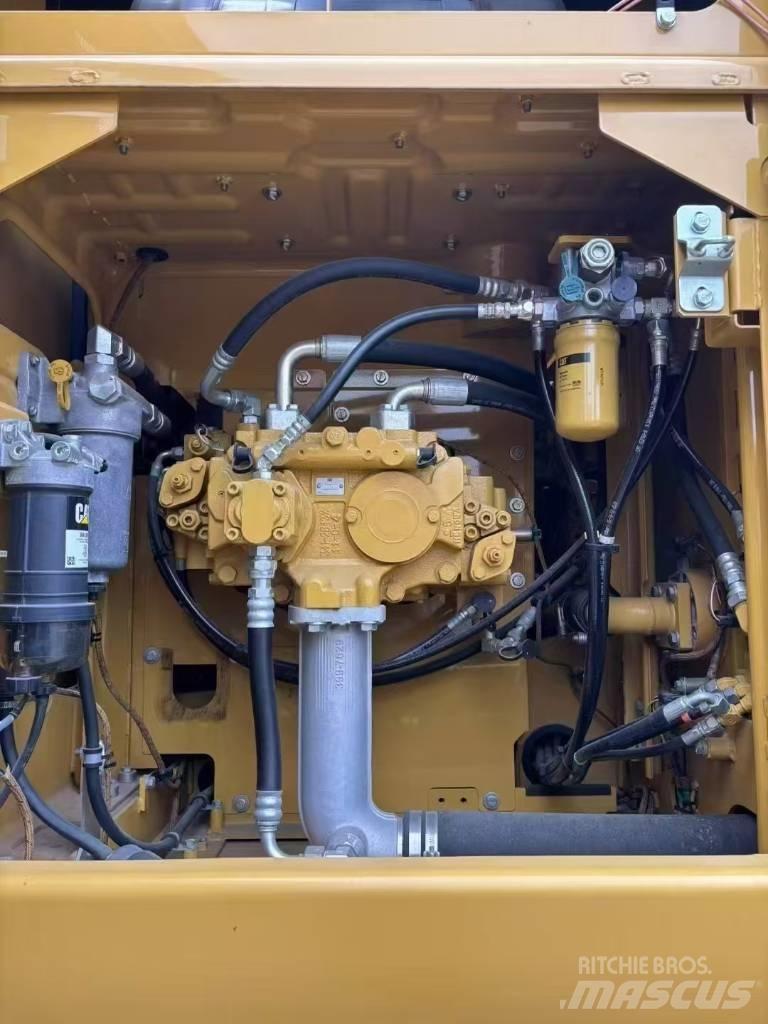 CAT 320 E Telakaivukoneet