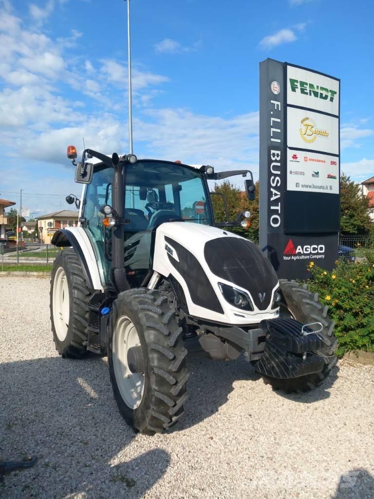Valtra A 104 Traktorit