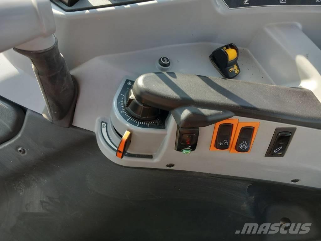 Valtra A 104 Traktorit