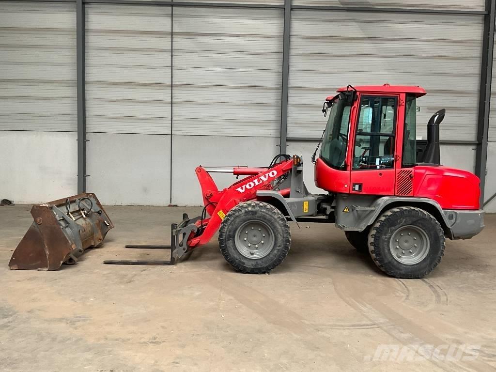 Volvo L 30 G Pyöräkuormaajat