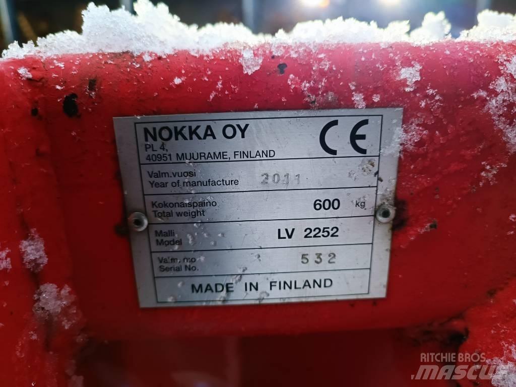 Esko LV 2252 Lumilingot