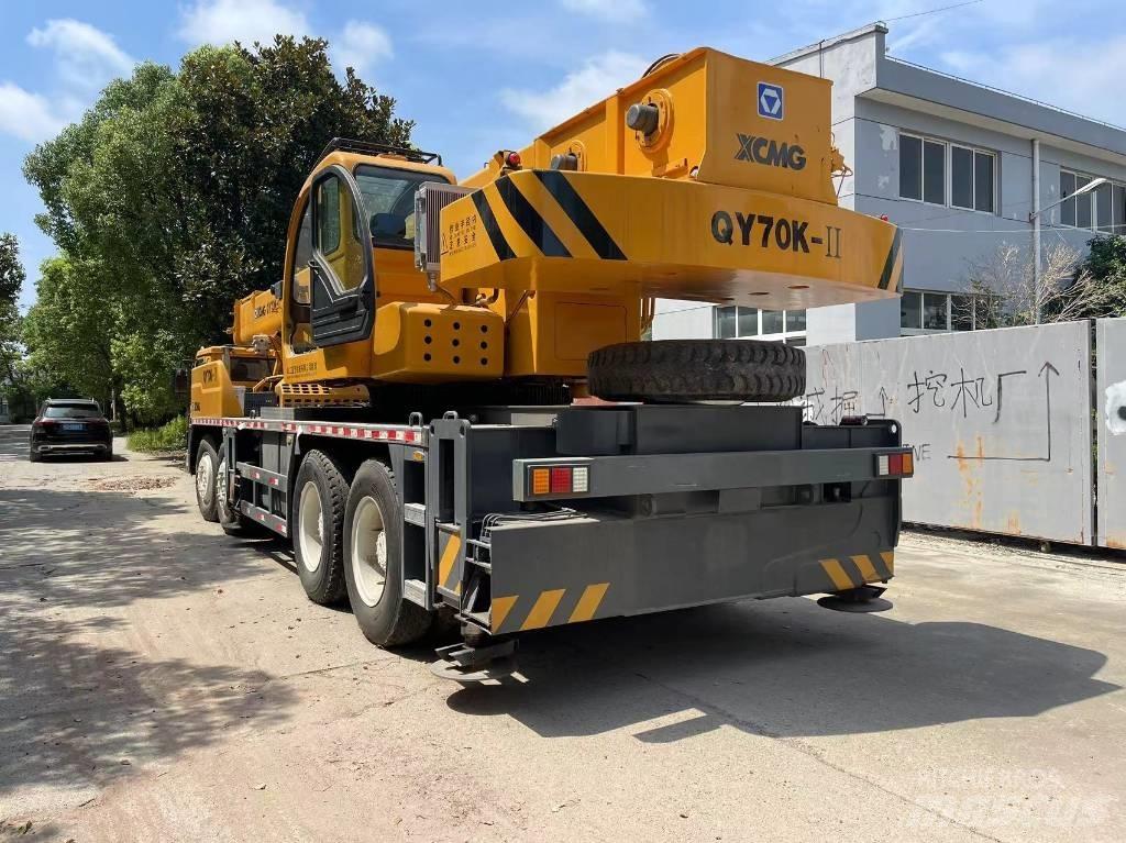 XCMG QY70K-II Nostimet ja tavarahissit