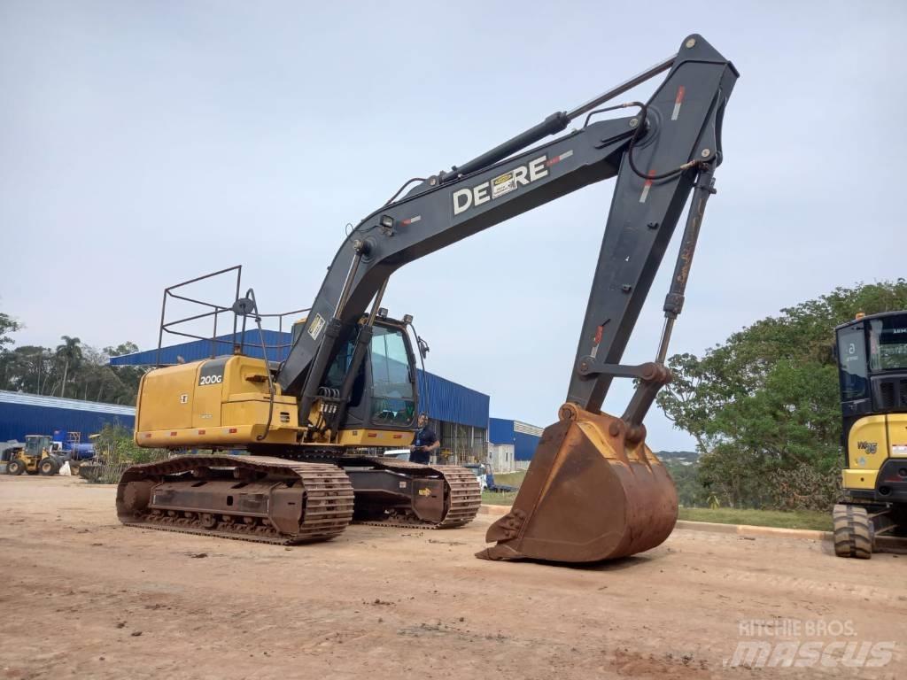 John Deere 200G Telakaivukoneet