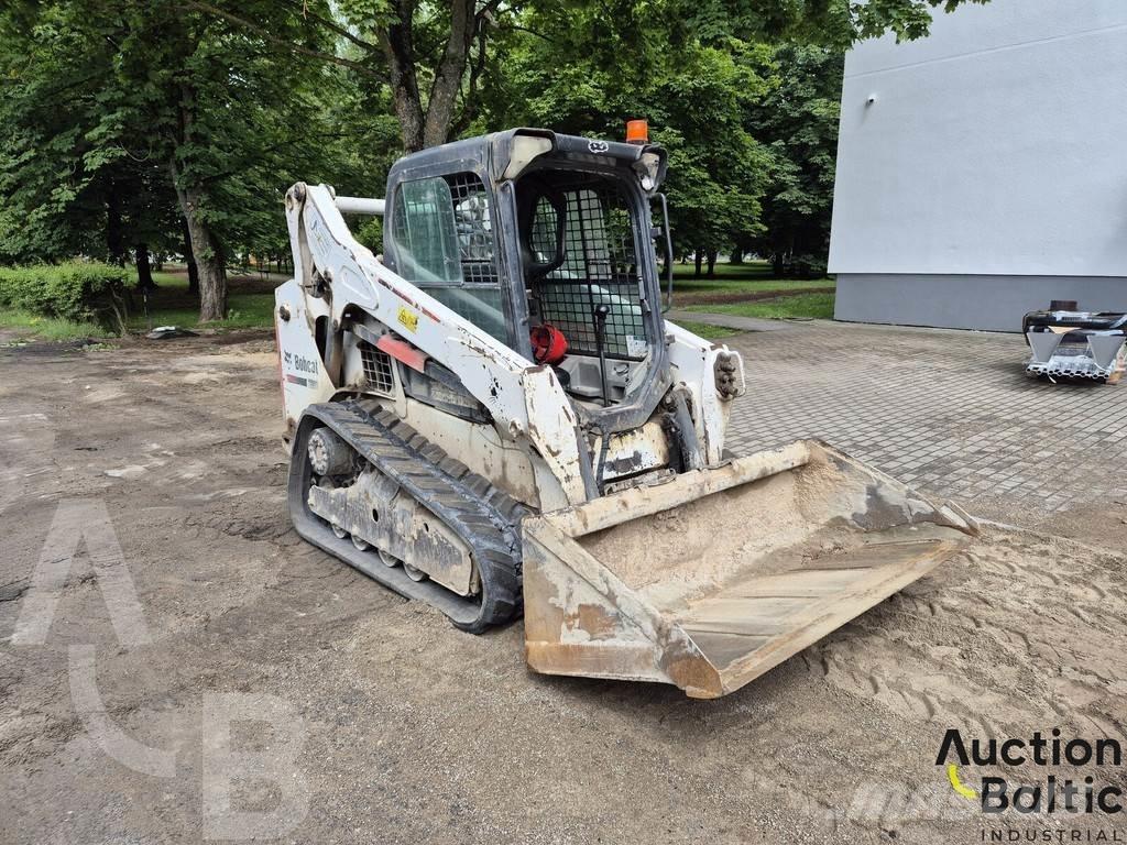 Bobcat T 590 Telakuormaajat
