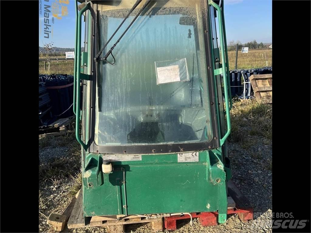 Timberjack 1110D Ohjaamo ja sisusta